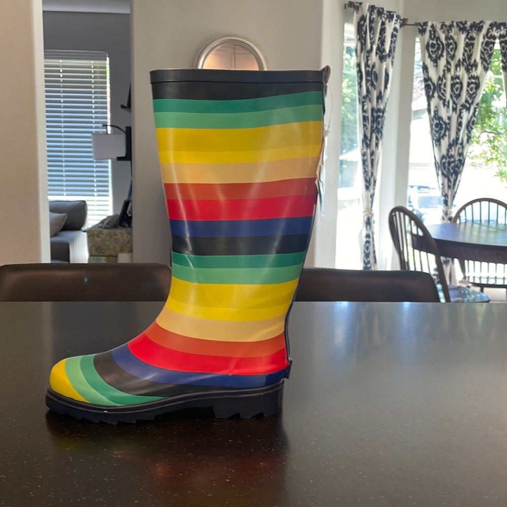 Brand new rain boots with tag.